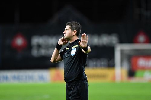 Prima reacție dinspre FRF după suspendarea Sepsi vs FC U Craiova - A procedat corect arbitrul Andrei Chivulete?