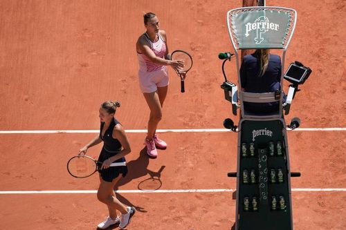 VIDEO Jucătoare din Ucraina, huiduită pe Chatrier după ce a refuzat să dea mâna cu belarusa Aryna Sabalenka