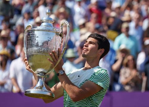 Carlos Alcaraz, modest după primul titlu pe iarbă - Ce a spus despre Novak Djokovic