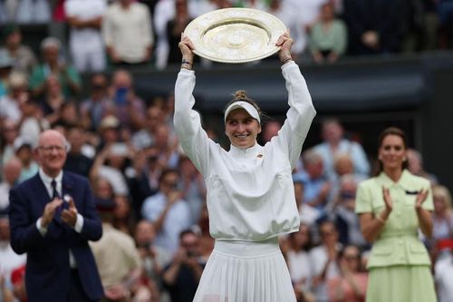 VIDEO ​Marketa Vondrousova și cifrele unui turneu de vis la Wimbledon - Salt important făcut de cehoaică