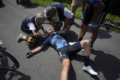 VIDEO Mark Cavendish, final trist pentru ultimul Tur al Franței din carieră