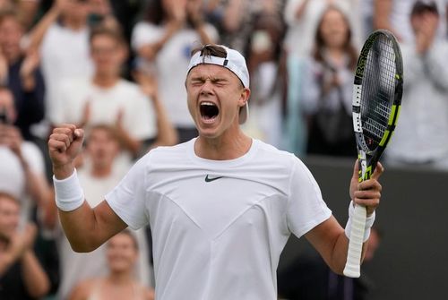 Favoritul numărul șase, calificare în sferturi la Wimbledon după ce a pierdut primul set