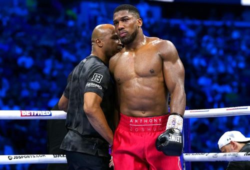 VIDEO Huiduit de public, Anthony Joshua și-a făcut adversarul KO în runda a șaptea