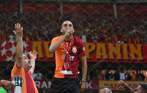 VIDEO Galatasaray și-a prezentat noul star într-un mod spectaculos