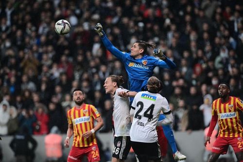 Fost portar al naționalei României, revenire după șase ani în SuperLiga