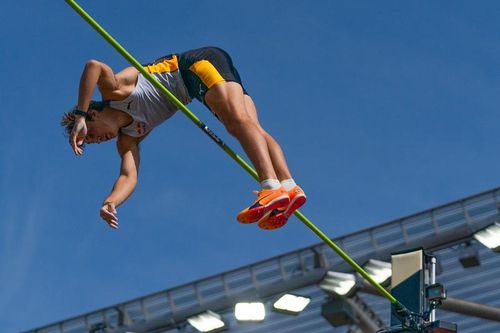 VIDEO Fenomenalul Armand Duplantis, nou record mondial la săritura cu prăjina