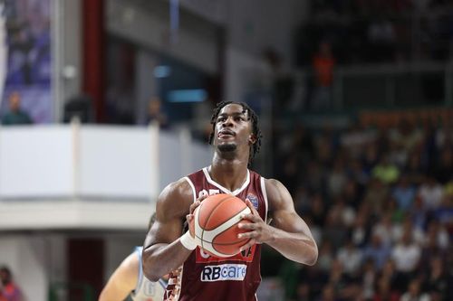 Campioana U BT Cluj a transferat un baschetbalist francez care a evoluat şi în NBA