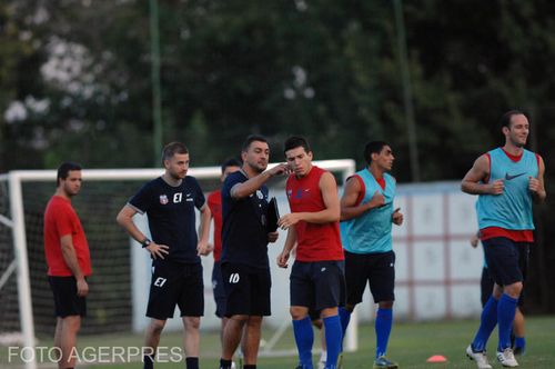 GSP: Ilie Dumitrescu i-a surprins pe toți la antrenamentul FCSB: „Stop, 
salir con la pelota!" Regula prin care i-a uimit pe fotbaliști