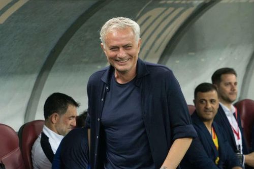 GSP. O imagine postată de Jose Mourinho din vestiarul Arenei Naționale a devenit virală în Italia: „Unicul pe care îl iubesc"