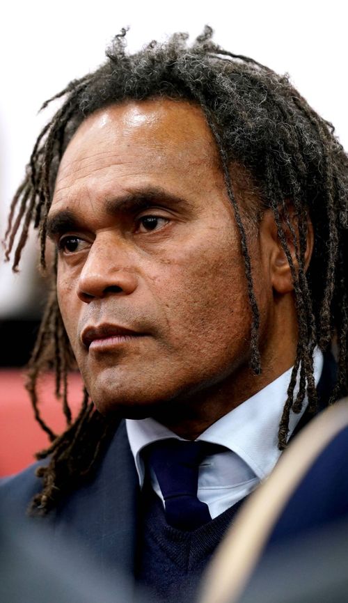 Drama lui Karembeu: doi membri ai familiei au fost  împușcați  în cap