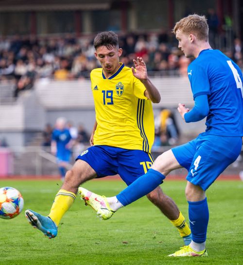 „Noul Zlatan” Vrea să joace pentru România, dar  FRF îl împinge spre Suedia !