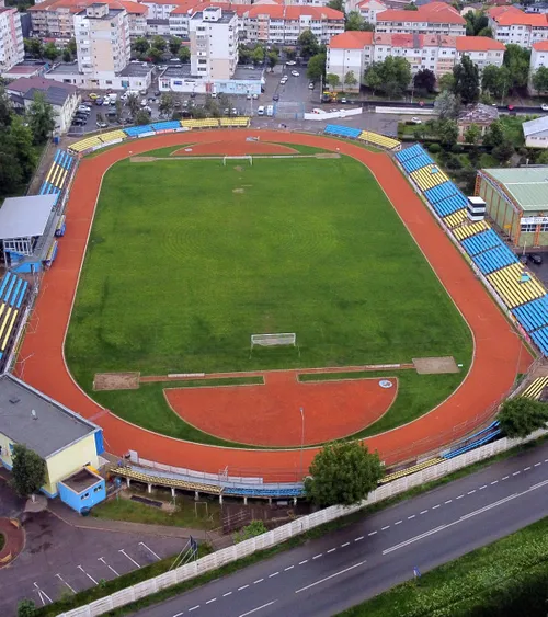 Piticoții  Reportaj VIDEO la  Slobozia , cel mai mic oraș care va juca în L1