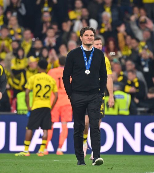 A spus adio  Borussia Dortmund a rămas fără  antrenor