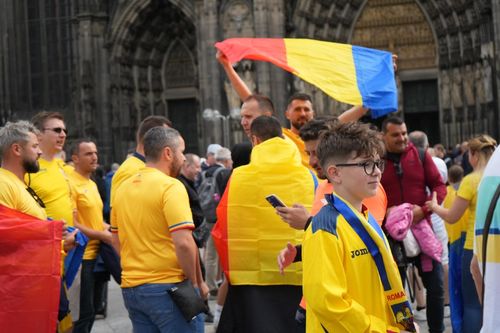 România - Belgia. Fanii se strâng înainte de meci