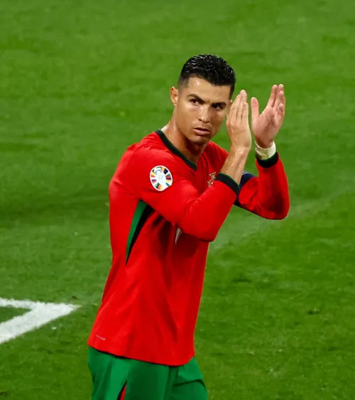 ISTORIE  Legenda lui  Ronaldo  continuă. Ce recorduri a doborât lusitanul