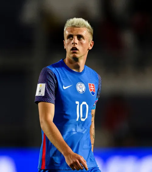 Transfer Rapid a semnat cu un fotbalist de la naționala U21 a Slovaciei: „ Un atacant complet ”