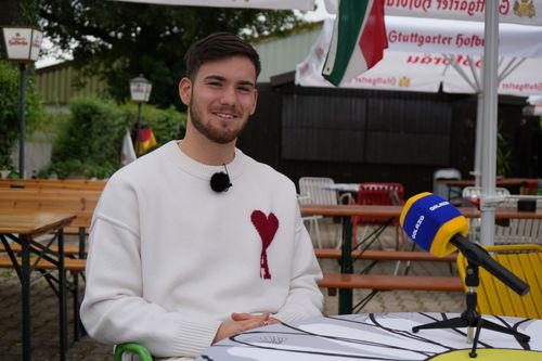 Dennis Seimen, portarul juniorilor Germaniei, vrea să joace pentru România