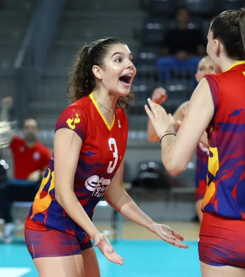 Euro U18  România, victorie importantă la turneul final de volei găzduit la  Blaj  » Șanse mici de calificare în semifinale