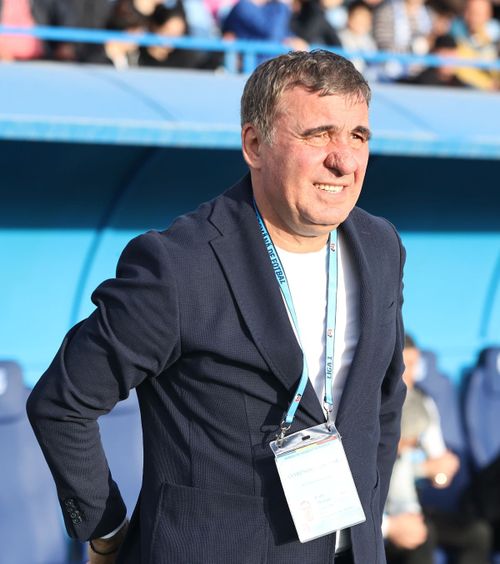 Hagi dă startul Farul joacă vineri cu Unirea Slobozia. Săgeți către FCSB:  „Aici e casa lui Alibec”