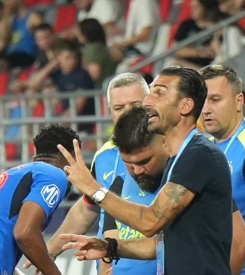 Duel cu GOLAZO.ro Elias Charalambous a răspuns acid după 1-1 cu U Cluj: „Poate fac  cinci schimbări  la pauză”