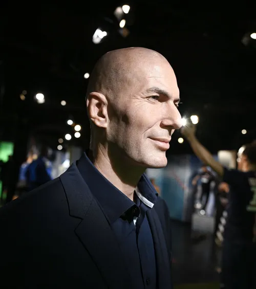 Jocurile Olimpice Cine  aprinde flacăra  la Paris? Zinedine Zidane sau Marie-Jose Perec?