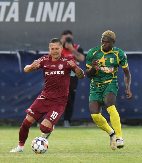 Piedică CFR Cluj - Neman Grodno 0-0 » Meci slab al echipei lui Dan Petrescu și o  eroare mare  de arbitraj