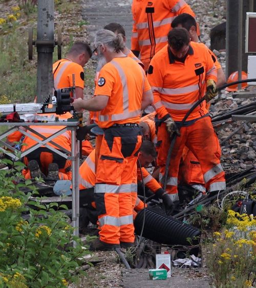 SABOTAJ la JO  Trei incendii  paralizează liniile TGV înainte de deschiderea Jocurilor Olimpice