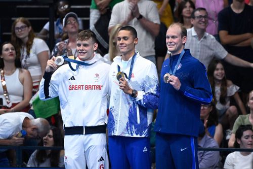 David Popovici, medalie de aur la 200m liber la JO Paris 2024 FOTO: Imago