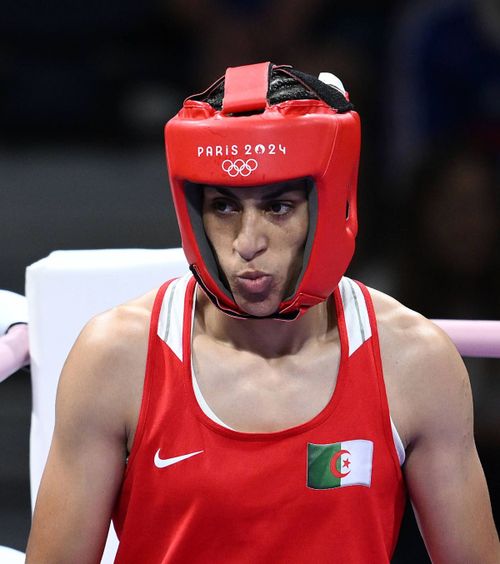 Scandal în ring Meci  încheiat în 46 de secunde ! Pugilista din Italia a abandonat, acuzând duritatea adversarei din Algeria: „E nedrept!”