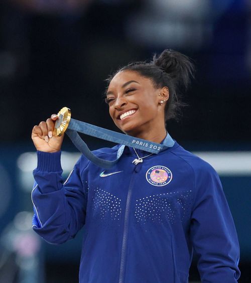 „Învățai să taci” Simone Biles, „regina” gimnasticii, și alte foste sportive atacă dur  sistemul soților Karolyi