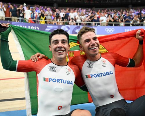 „Siuuu” „Faceți să ajungă asta la idolul meu!”.  Cristiano Ronaldo  a văzut gestul campionilor olimpici la ciclism și a reacționat