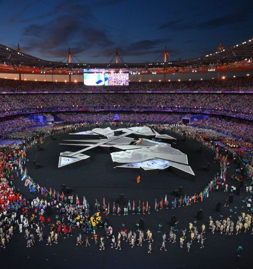 MERCI, PARIS! Ceremonia de închidere  a Jocurilor Olimpice: imagini  spectaculoase  de pe Stade de France