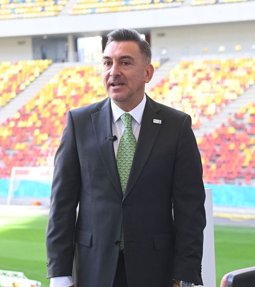 „Unde e faultul?”  Ilie Dumitrescu  nu înțelege de ce a fost anulat golul lui Ngezana: „Aș vrea să văd asta în Premier League”