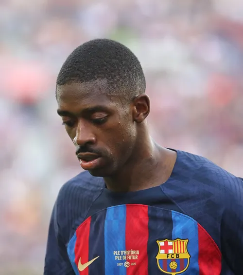 Dembele, Eșec total  După mai bine de un an de la plecarea de la Barcelona, catalanii au reușit să achite toate datoriile către Dortmund. În total:  148.000.000 €!