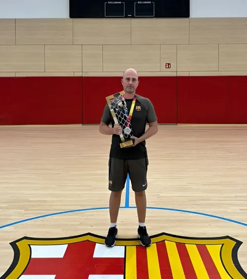 De la Barcelona la Rapid  Echipa de handbal feminin a  Rapidului  a adus un antrenor de la catalani