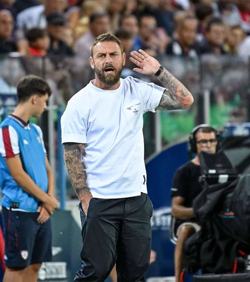 Daniele De Rossi, concediat  AS Roma  l-a demis  după patru etape fără victorie în Serie A: „Decizia, luată în interesul echipei” + Posibilul înlocuitor