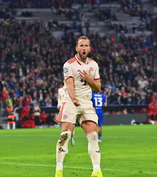 Harry Kane, omul record   Cuvinte de laudă pentru Wayne Rooney, după ce l-a  depășit  în topul marcatorilor din Champions League