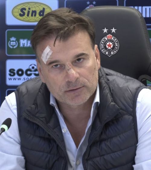 Haos în Serbia Umiliți acasă de Steaua Roșie, ultrașii lui Partizan  au atacat vestiarul  propriei echipe, au rănit antrenorul și au dat foc gazonului