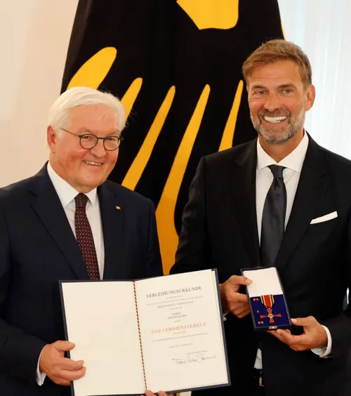 KLOPP, DECORAT ÎN GERMANIA  Fostul antrenor al lui Liverpool a primit  cea mai înaltă distincție  civilă