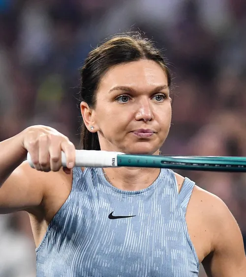 LIVE   Halep - Blinkova  » Simona joacă ACUM în turul 2 al turneului de la Hong Kong