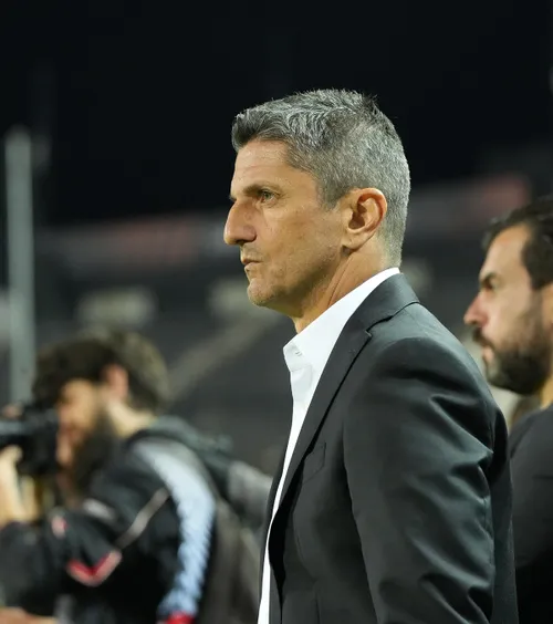 Răzvan Lucescu, dezamăgit  Antrenorul lui PAOK, despre prestația echipei sale cu FCSB: „ Mă surprinde rezultatul  după un asemenea joc”