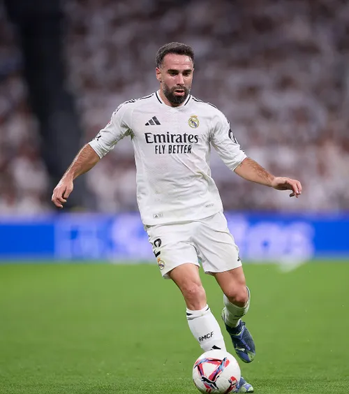 Contract nou pentru Carvajal   Real Madrid îi   reînnoiește înțelegerea   fundașului după accidentarea gravă