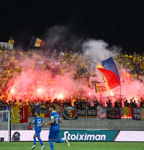 Peste tot acasă  Am cucerit și Cipru!  Fanii au colorat stadionul în galben și au dominat atmosfera în Larnaca