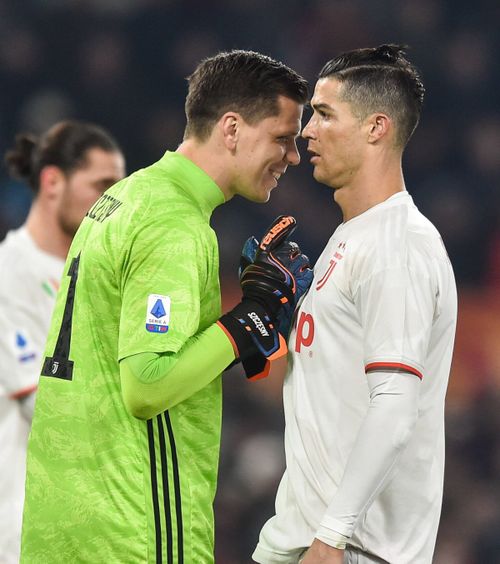 A râs de Szczesny  Replica lui  Cristiano Ronaldo  la adresa noului portar de la Barcelona a devenit virală