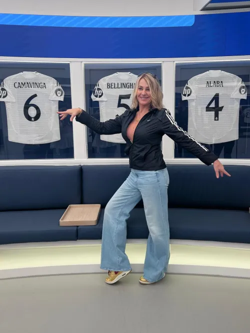 &bdquo;S-a vorbit despre Hagi&rdquo;&nbsp;Nadia Com&#259;neci, vizit&#259; privat&#259; la Real Madrid. A declarat pentru GOLAZO.ro c&#259; spaniolii i-au amintit de legenda na&#539;ionalei Rom&acirc;niei