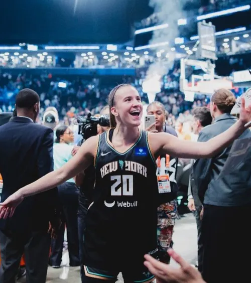 Sabrina Ionescu, campioană în WNBA  New York Liberty a câștigat finala competiției, cu jucătoarea de  origine română  în prim-plan