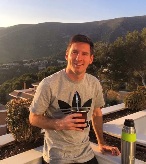 Agent imobiliar pentru Messi&nbsp; O rom&acirc;nc&#259; face afaceri cu superstarul argentinian: &bdquo;Lucr&#259;m &icirc;mpreun&#259; de peste 10 ani&rdquo;