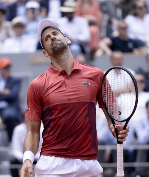 Calcule pentru Djokovic  Sârbul s-a retras de la Paris și  depinde de jocul rezultatelor  pentru calificarea la Turneul Campionilor