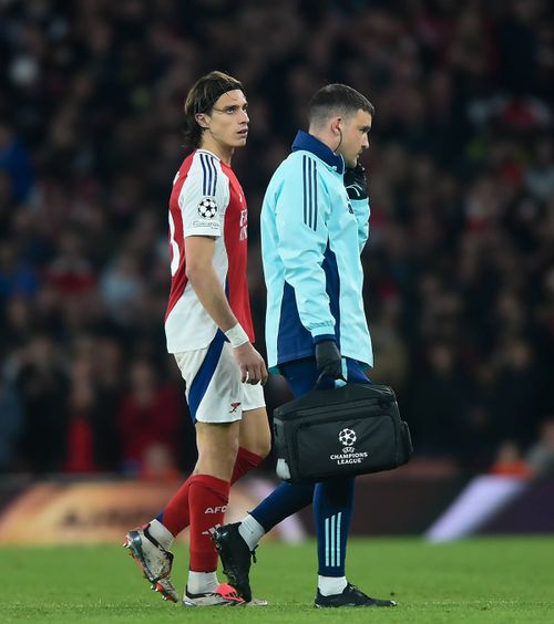 Soluția lui Arteta  Arsenal, în dificultate după  accidentarea lui Calafiori  » Un puști ar putea fi titular în derby-ul cu Liverpool