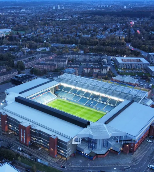 Ăsta e Ibrox!  Imagini senzaționale  din dronă  cu arena de 51.587 de locuri a lui Rangers